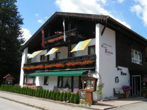 Отель Hotel Garni Haus Alpine, Рупольдинг